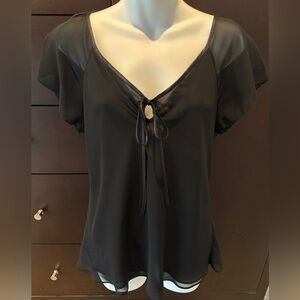 Like New Gap Women's Black Sheer Tie-Front Flutter Sleeve Blouse, Large.